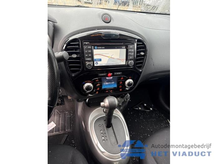 Nissan Juke 1.6 16V Skrotfordon (2015, ZWART)