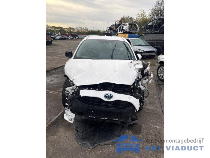 Toyota Yaris IV 1.5 12V Hybrid 115 Sloopvoertuig (2020, Wit)