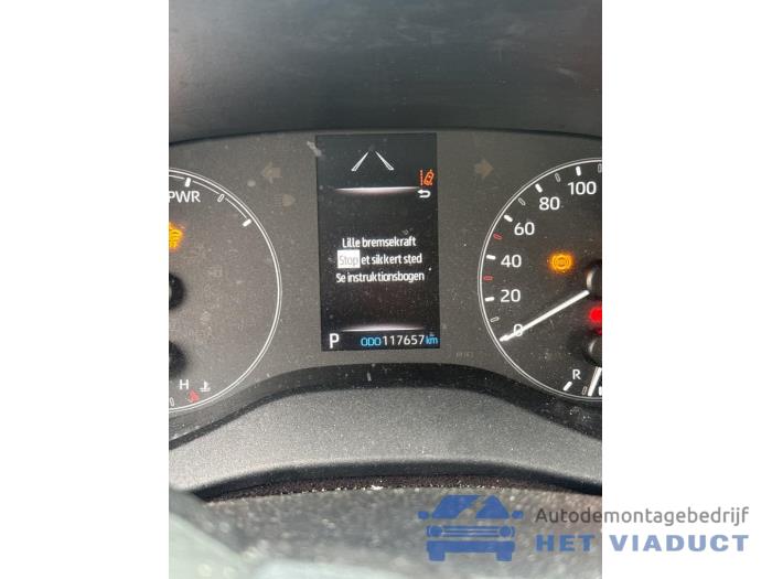 Toyota Yaris IV 1.5 12V Hybrid 115 Sloopvoertuig (2020, Wit)