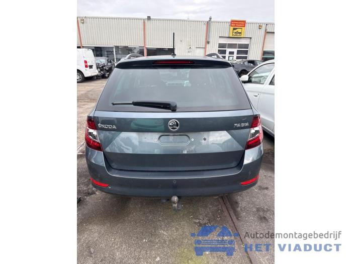 Skoda Fabia III Combi 1.0 TSI 12V Sloopvoertuig (2018, Grijs)