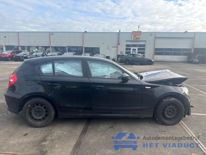 BMW 1 serie 116d 16V Sloopvoertuig (2009, Zwart)