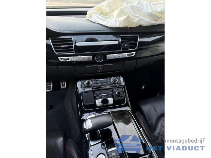 Audi A8 4.2 TDI V8 32V Quattro Skrotfordon (2016, GRIJS)