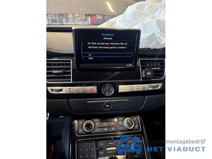 Audi A8 4.2 TDI V8 32V Quattro Skrotfordon (2016, GRIJS)