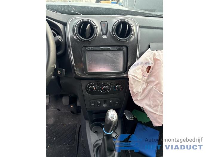 Dacia Sandero II 1.0 Sce 12V Sloopvoertuig (2018, Zwart)