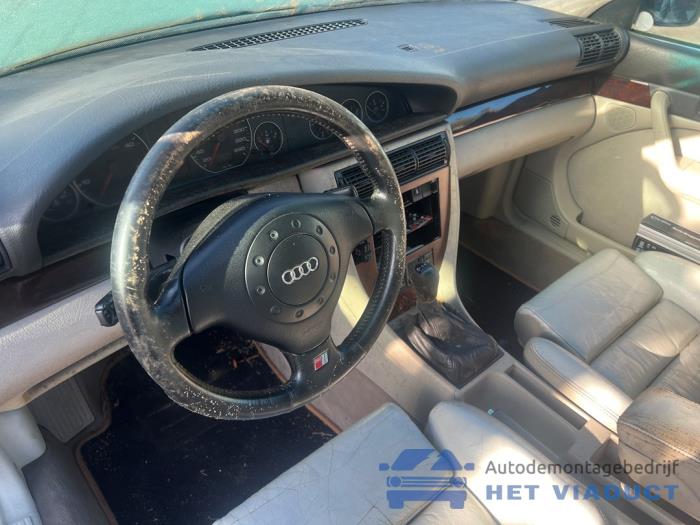 Audi A6 Avant 2.5 TDI Skrotfordon (1996, GROEN)