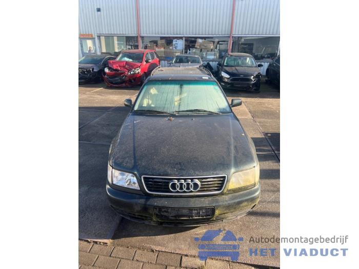 Audi A6 Avant 2.5 TDI Skrotfordon (1996, GROEN)