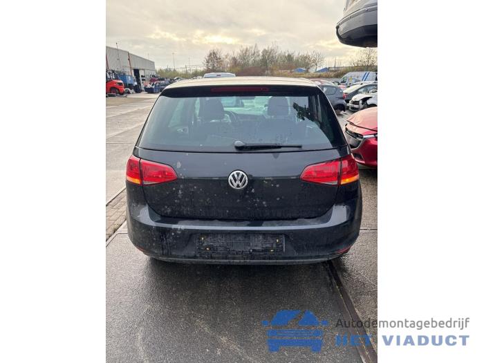 Volkswagen Golf VII 1.2 TSI 16V Skrotfordon (2014, ZWART)