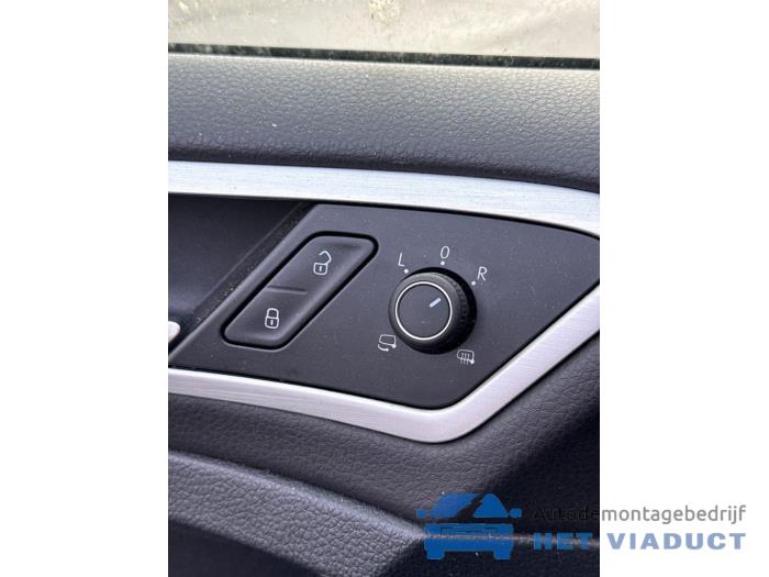 Volkswagen Golf VII 1.2 TSI 16V Skrotfordon (2014, ZWART)