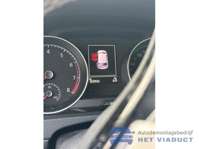 Volkswagen Golf VII 1.2 TSI 16V Skrotfordon (2014, ZWART)