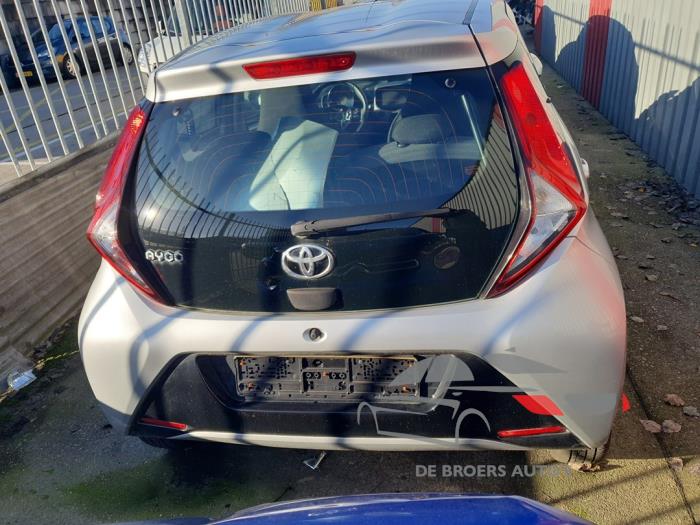 Toyota Aygo 1.0 12V VVT-i Sloopvoertuig (2019, Grijs)
