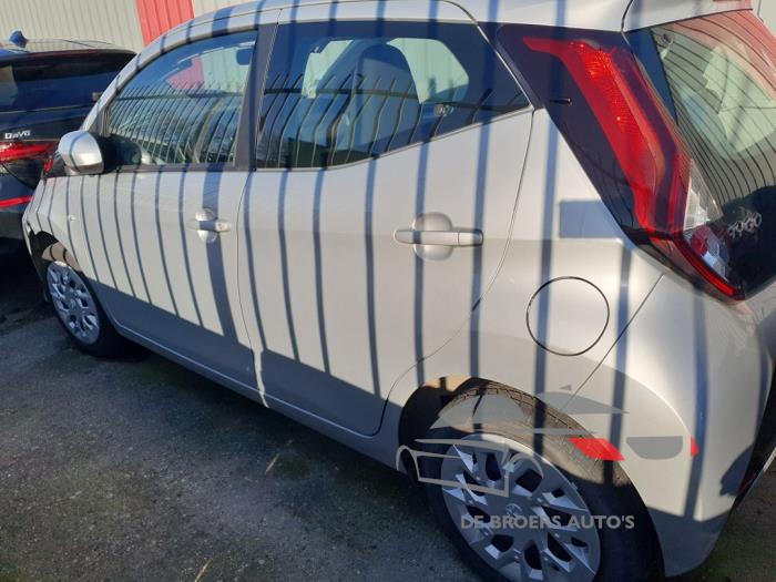 Toyota Aygo 1.0 12V VVT-i Sloopvoertuig (2019, Grijs)