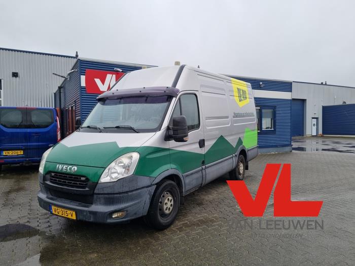 Iveco New Daily VI 35C17, 35S17, 40C17, 50C17, 65C17, 70C17 Schadevoertuig (2014)