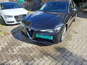 Alfa Romeo Giulia 2.2d 180 16V  (Skrot)