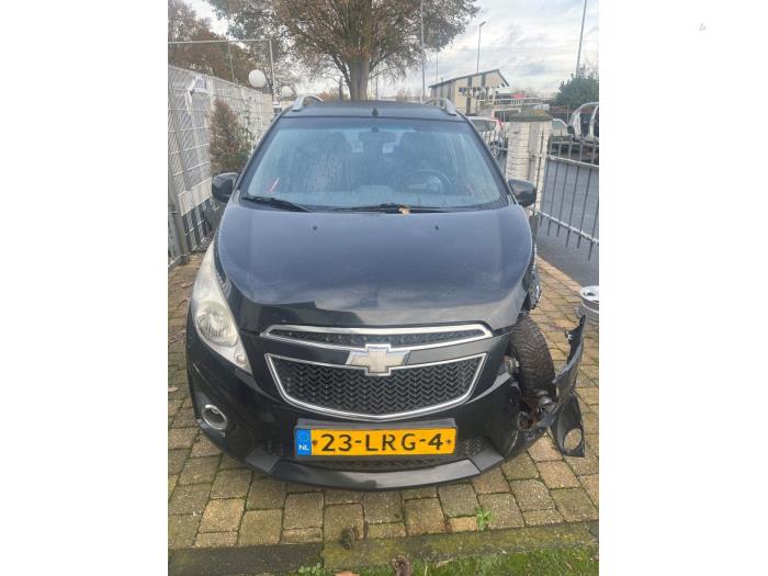 Chevrolet Spark 1.2 16V Skrotfordon (2010, ZWART)