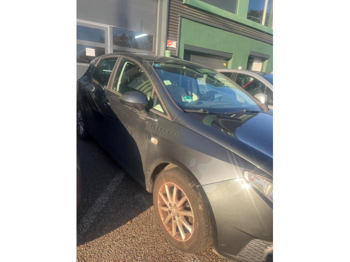 Seat Ibiza IV 1.2 TDI Ecomotive Skrotfordon (2011, GRIJS)