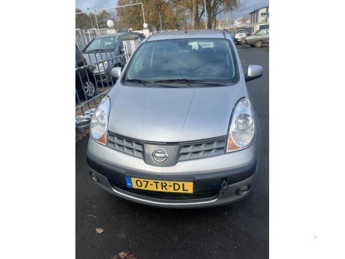 Nissan Note 1.6 16V Skrotfordon (2007, GRIJS)