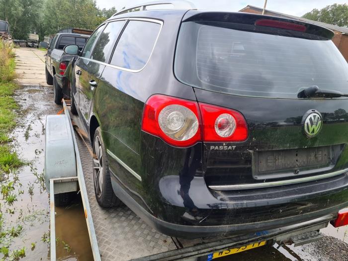 Volkswagen Passat Variant 2.0 TDI 140 4Motion Sloopvoertuig (2008, Zwart)