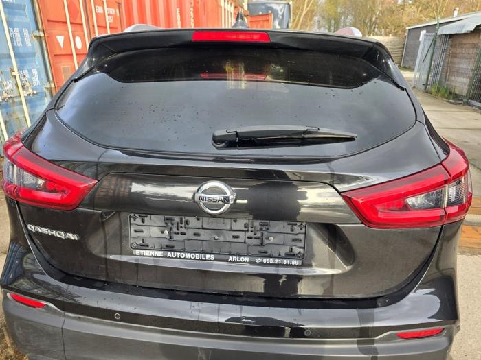 Nissan Qashqai 1.2 DIG-T 16V Skrotfordon (2018, ZWART)