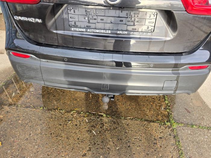 Nissan Qashqai 1.2 DIG-T 16V Skrotfordon (2018, ZWART)