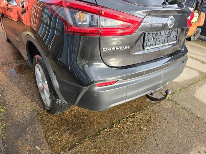 Nissan Qashqai 1.2 DIG-T 16V Skrotfordon (2018, ZWART)