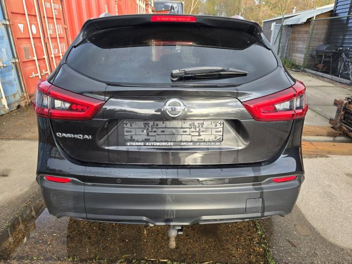 Nissan Qashqai 1.2 DIG-T 16V Skrotfordon (2018, ZWART)