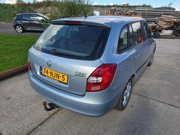 Skoda Fabia II Combi 1.2 TDI 12V Greenline Samochód uszkodzony (2010, Niebieski)