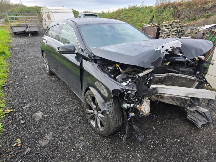 Mercedes CLA Shooting Brake 1.5 CLA-180 d 16V Sloopvoertuig (2016)