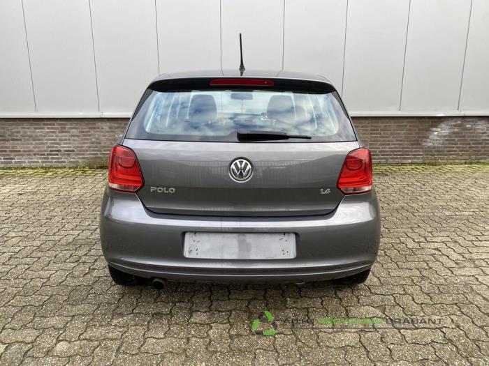 Volkswagen Polo V 1.4 16V Skrotfordon (2010, GRIJS)