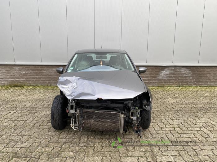 Volkswagen Polo V 1.4 16V Skrotfordon (2010, GRIJS)