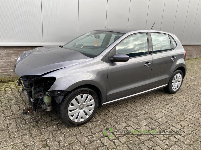 Volkswagen Polo V 1.4 16V Skrotfordon (2010, GRIJS)