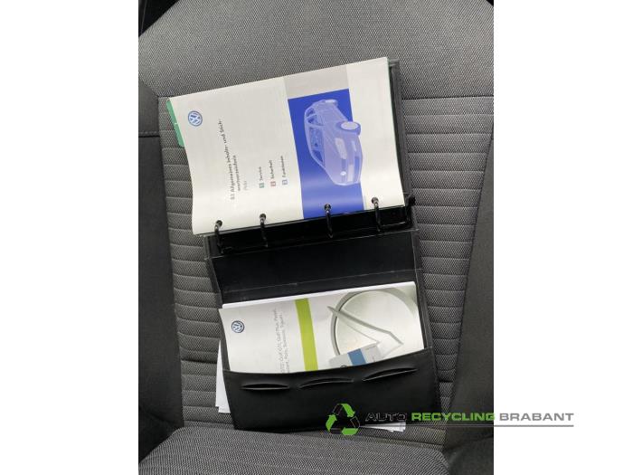 Volkswagen Polo V 1.4 16V Skrotfordon (2010, GRIJS)