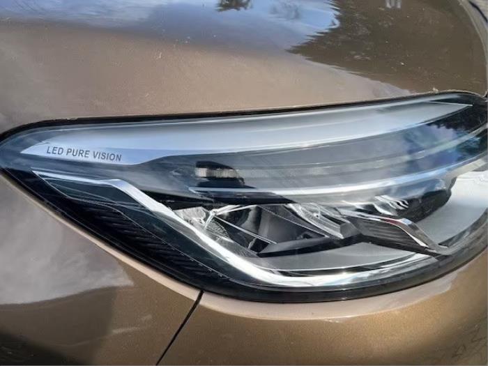 Renault Captur 1.2 TCE 16V EDC Skrotfordon (2017, BRUIN)